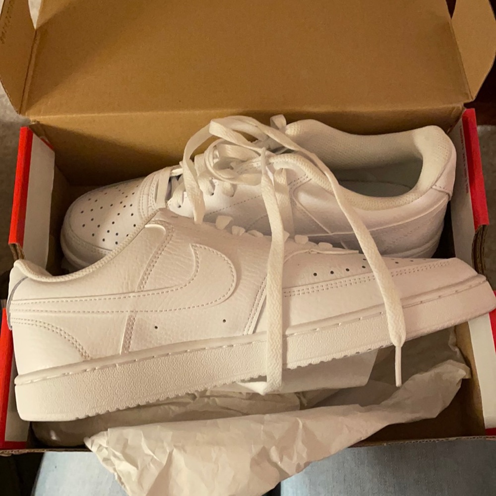Nike Court Vision Low Women’s 8.5 Never Worn